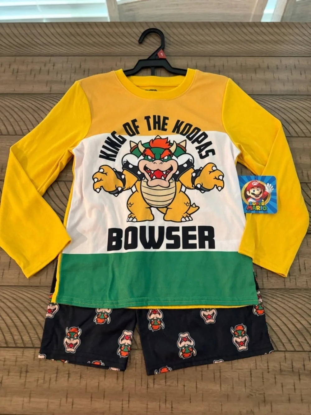 Nintendo Bowser Colorblock Pajama Set in Yellow, White & Green size M-NWT